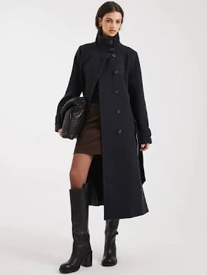 Turtleneck + Coat + Boots Off-Duty